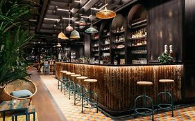 Ruby Zoe Hotel London By Ihg